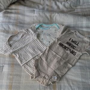 Gerber Onesie Set